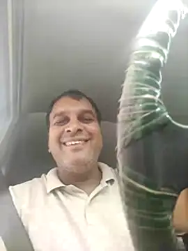 Snapshot of indiandesivillegeboy chatting on 07/10/26, 04:28 indiandesivillegeboy online show from 07/10/26, 04:28