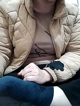 LiilyZi online show from 02/26/26, 12:53