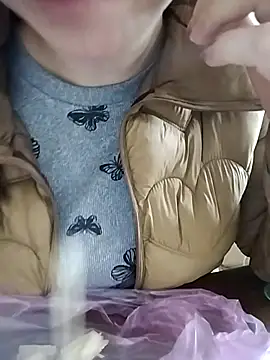 Snapshot of LiilyZi chatting on 03/18/26, 01:20 LiilyZi online show from 03/18/26, 01:20