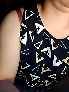 Snapshot of LiilyZi chatting on 03/23/26, 02:43 LiilyZi online show from 03/23/26, 02:43