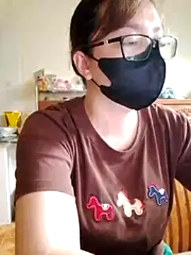 Snapshot of LiilyZi chatting on 04/07/26, 01:28 LiilyZi online show from 04/07/26, 01:28