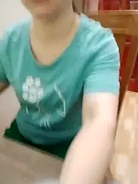 Snapshot of LiilyZi chatting on 04/14/26, 01:11 LiilyZi online show from 04/14/26, 01:11