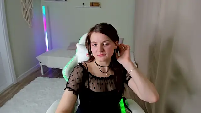 Maria Rogers online show from 02/07/26, 01:20