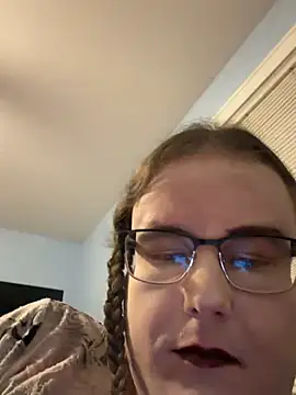 RaeganV online show from 04/12/26, 02:05