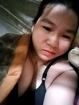 Snapshot of Erika--006 chatting on 02/05/26, 02:05 Erika--006 online show from 02/05/26, 02:05