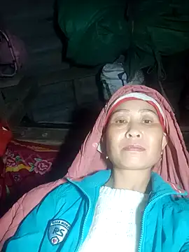 witch-xx online show from 02/16/26, 07:43