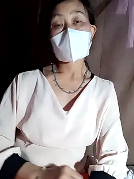 witch-xx online show from 04/05/26, 03:47