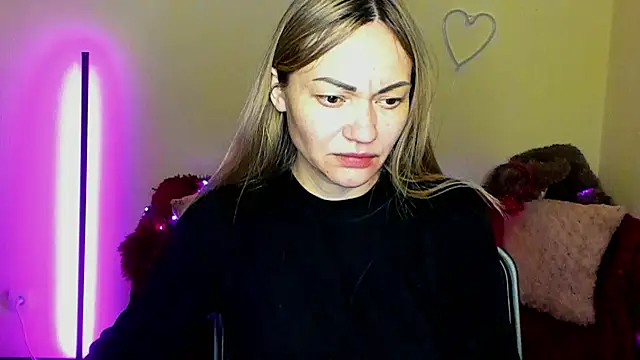 Snapshot of BlondMikey22 chatting on 04/23/26, 05:26 BlondMikey22 online show from 04/23/26, 05:26