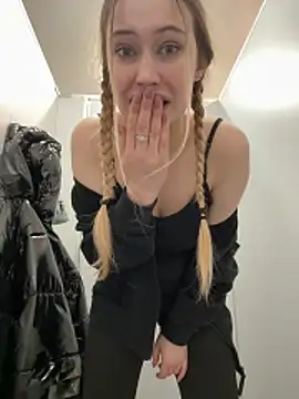 blonde exe online show from 02/20/26, 02:28