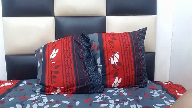 Snapshot of MatureTemptress chatting on 03/22/26, 02:15 MatureTemptress online show from 03/22/26, 02:15