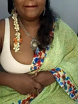 Snapshot of Archana_achu143 chatting on 04/01/26, 01:41 Archana achu143 online show from 04/01/26, 01:41