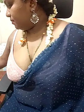 Snapshot of Archana_achu143 chatting on 04/02/26, 09:01 Archana achu143 online show from 04/02/26, 09:01