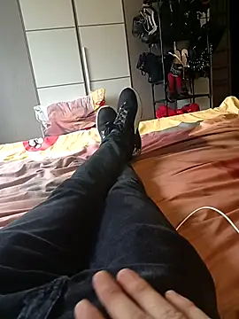 LASCHIAVA6TV72 online show from 03/01/26, 02:30