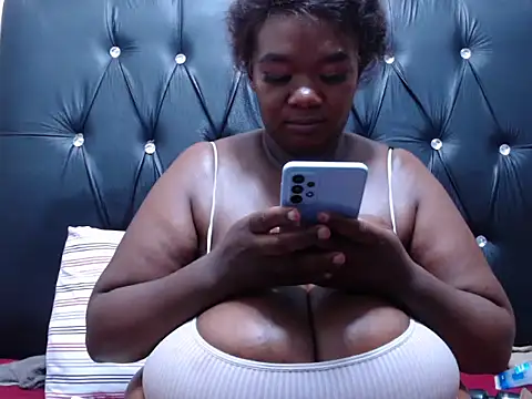 MissConniexxx online show from 02/07/26, 02:04