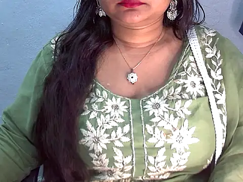 Snapshot of Saniya_K2 chatting on 05/02/26, 04:45 Saniya K2 online show from 05/02/26, 04:45