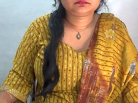 Snapshot of Saniya_K2 chatting on 05/10/26, 12:43 Saniya K2 online show from 05/10/26, 12:43