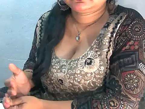 Snapshot of Saniya_K2 chatting on 08/07/26, 03:47 Saniya K2 online show from 08/07/26, 03:47