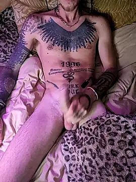 Snapshot of Noracid_ chatting on 04/28/26, 11:10 Noracid online show from 04/28/26, 11:10