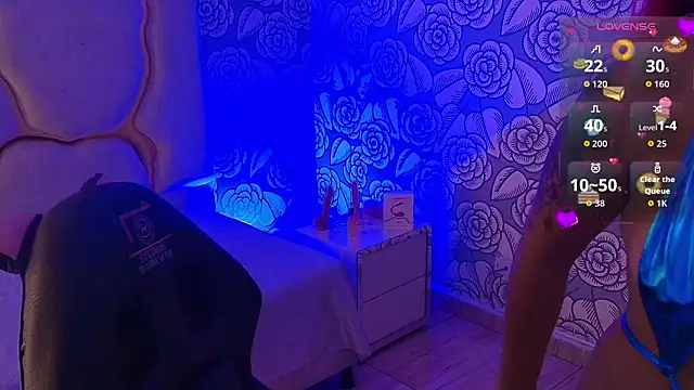 Snapshot of Sashaa_tay chatting on 02/15/26, 12:03 Sashaa tay online show from 02/15/26, 12:03