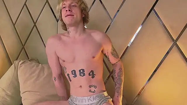 Snapshot of RyanRife chatting on 03/14/26, 08:25 RyanRife online show from 03/14/26, 08:25