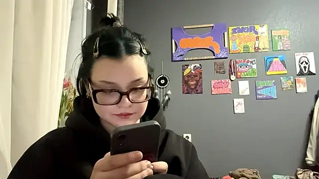 Snapshot of AngelLune chatting on 03/08/26, 06:01 AngelLune online show from 03/08/26, 06:01