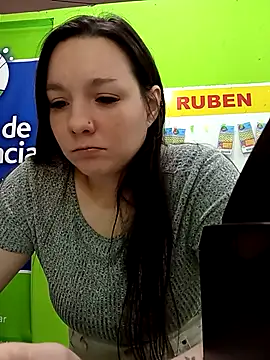 Snapshot of Beesametoda chatting on 03/10/26, 06:46 Beesametoda online show from 03/10/26, 06:46