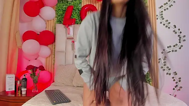 Snapshot of Emma_Nmm chatting on 02/19/26, 07:21 Emma Nmm online show from 02/19/26, 07:21