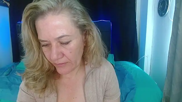 andreea xx online show from 02/11/26, 02:00