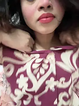 Snapshot of riya_sharma11 chatting on 03/09/26, 04:55 riya sharma11 online show from 03/09/26, 04:55