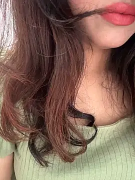 Snapshot of riya_sharma11 chatting on 03/18/26, 04:59 riya sharma11 online show from 03/18/26, 04:59