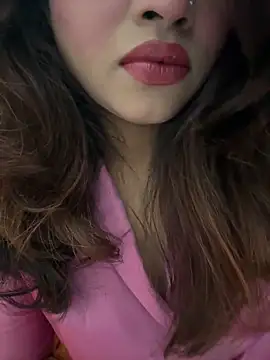 Snapshot of riya_sharma11 chatting on 03/18/26, 06:55 riya sharma11 online show from 03/18/26, 06:55