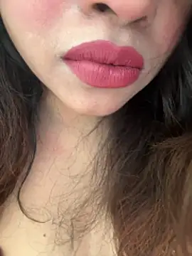 Snapshot of riya_sharma11 chatting on 03/30/26, 04:13 riya sharma11 online show from 03/30/26, 04:13