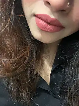 Snapshot of riya_sharma11 chatting on 03/31/26, 11:16 riya sharma11 online show from 03/31/26, 11:16