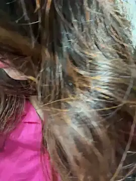 Snapshot of riya_sharma11 chatting on 04/01/26, 11:24 riya sharma11 online show from 04/01/26, 11:24