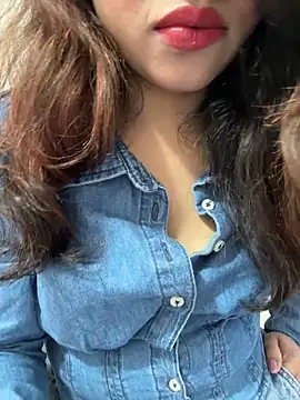 Snapshot of riya_sharma11 chatting on 04/14/26, 05:13 riya sharma11 online show from 04/14/26, 05:13