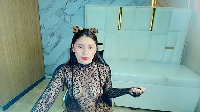 rox luxury tf online show from 04/15/26, 01:18