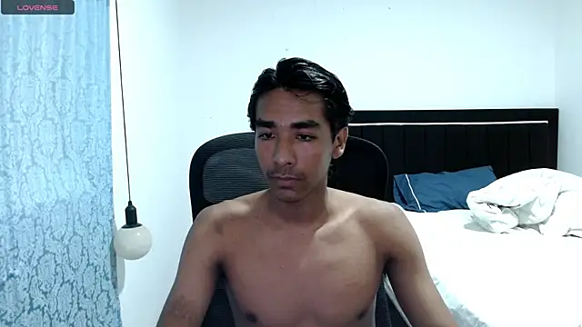 Snapshot of Pedestal_diamant chatting on 06/02/26, 12:12 Pedestal diamant online show from 06/02/26, 12:12