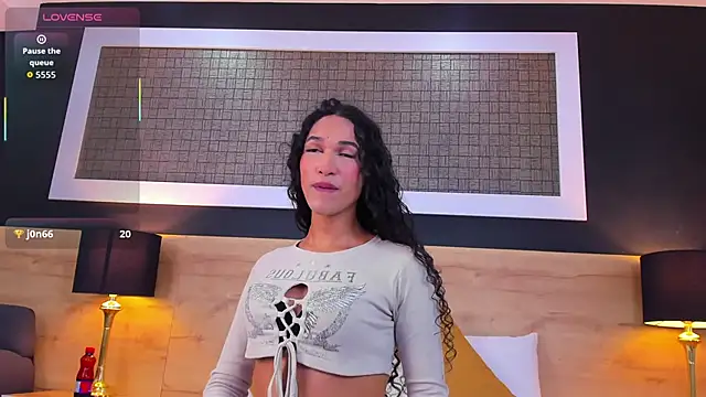 Chloee  Adams online show from 04/13/26, 08:14