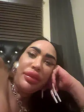 Snapshot of Lovermolls chatting on 02/24/26, 11:58 Lovermolls online show from 02/24/26, 11:58