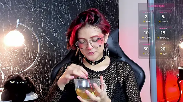 YuuMiko online show from 04/06/26, 12:50