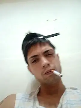 Snapshot of CubanoxxxSex chatting on 02/16/26, 08:16 CubanoxxxSex online show from 02/16/26, 08:16