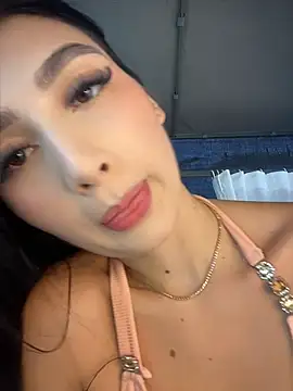 Snapshot of BadLilAngelXXX chatting on 04/21/26, 01:17 BadLilAngelXXX online show from 04/21/26, 01:17