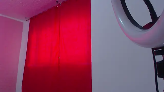 astrid blaze 27 online show from 03/06/26, 07:43