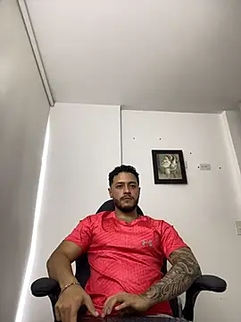 Snapshot of MattiaDupont chatting on 03/16/26, 10:14 MattiaDupont online show from 03/16/26, 10:14