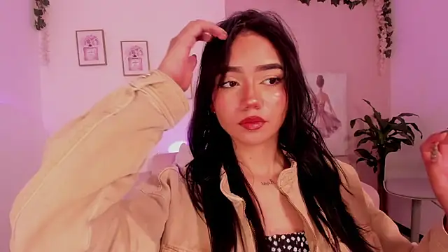 Mila jenner online show from 02/21/26, 05:58