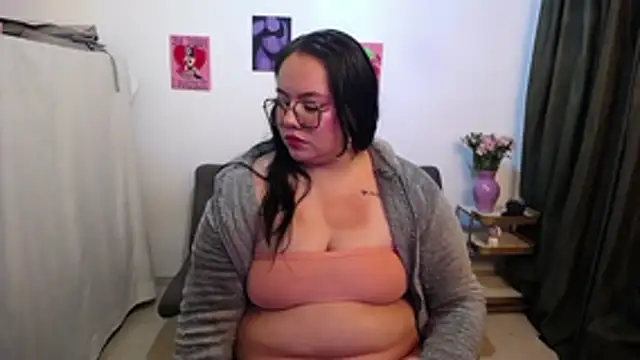 Snapshot of ma_ily chatting on 03/12/26, 12:50 ma ily online show from 03/12/26, 12:50