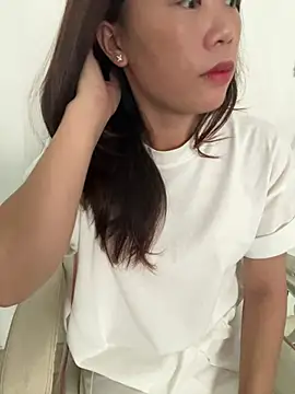 DoliceGirl2k online show from 07/11/26, 05:43