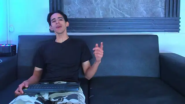 Wonka 1 online show from 02/15/26, 04:20