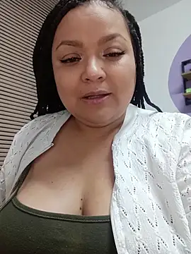 Snapshot of SweettSin chatting on 05/11/26, 03:23 SweettSin online show from 05/11/26, 03:23