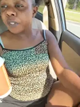 Snapshot of Ebony_Queeen chatting on 05/06/26, 02:33 Ebony Queeen online show from 05/06/26, 02:33
